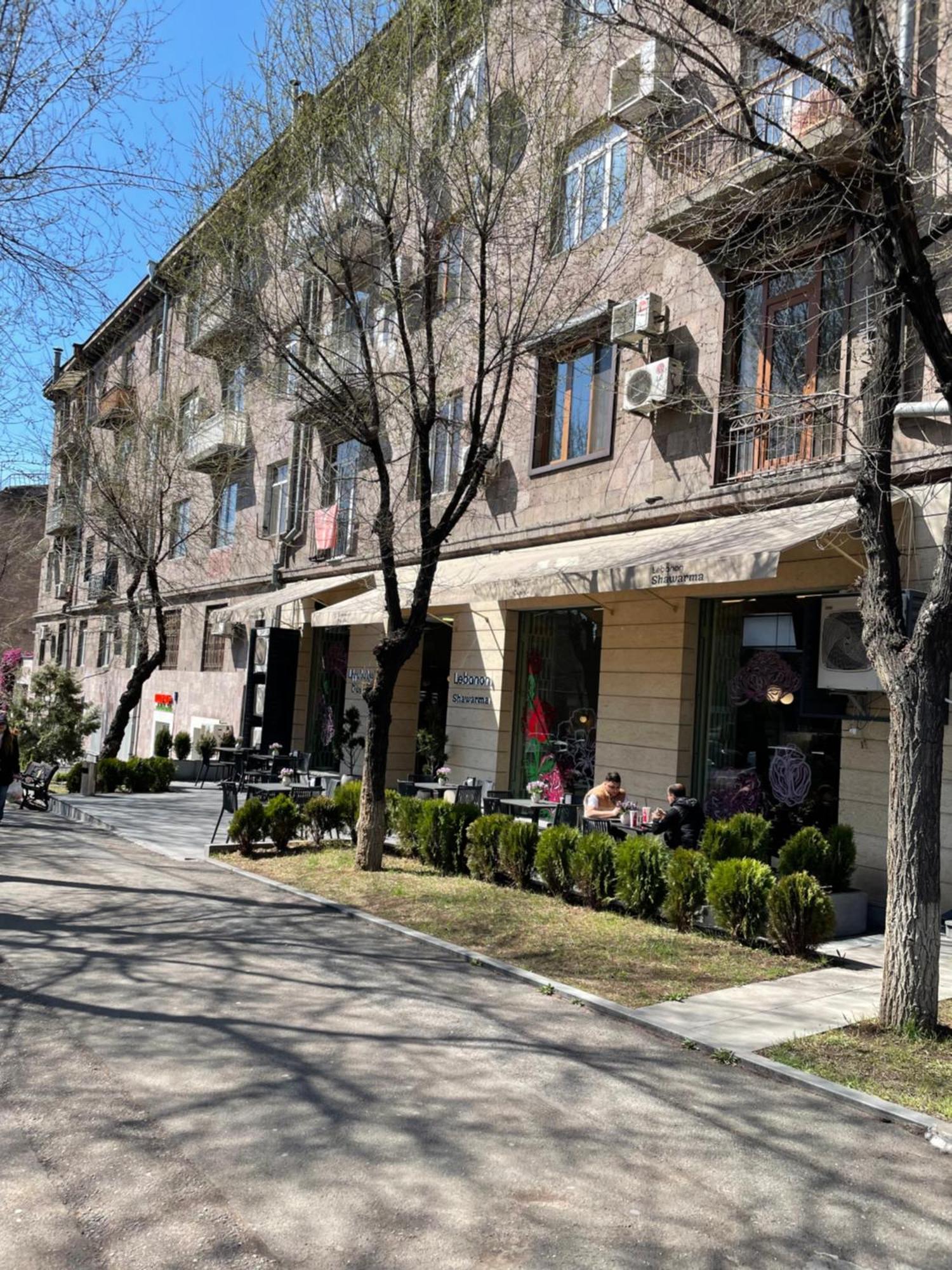 Komitas Apartement Erevan Exterior foto